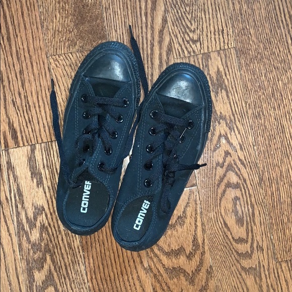 Black converse size 6 never been worn! - Picture 1 of 1